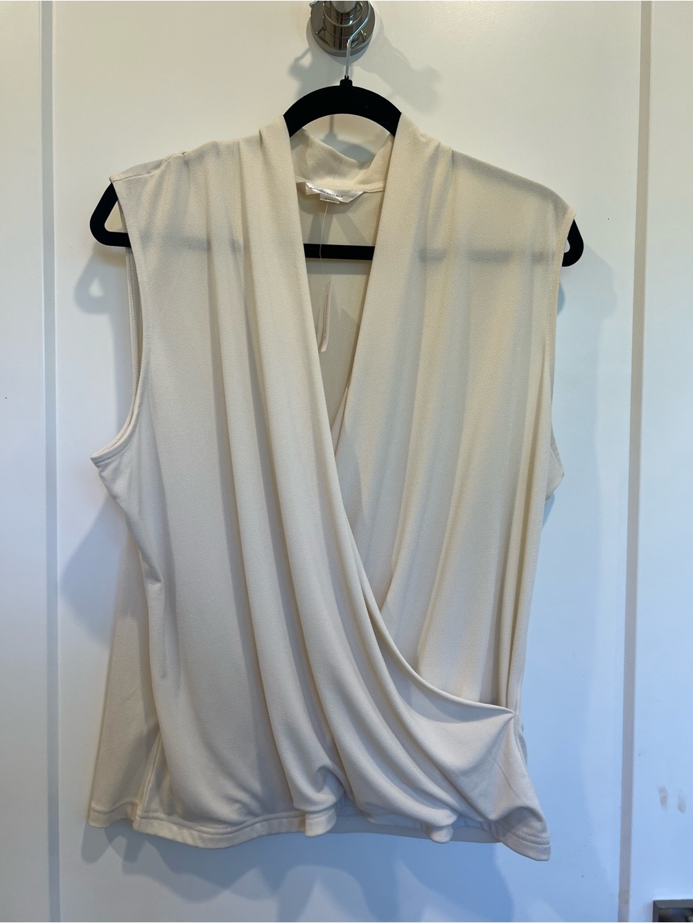 Banana Republic Sleeveless Cream Draped Surplice Top, V Neckline, Size XL